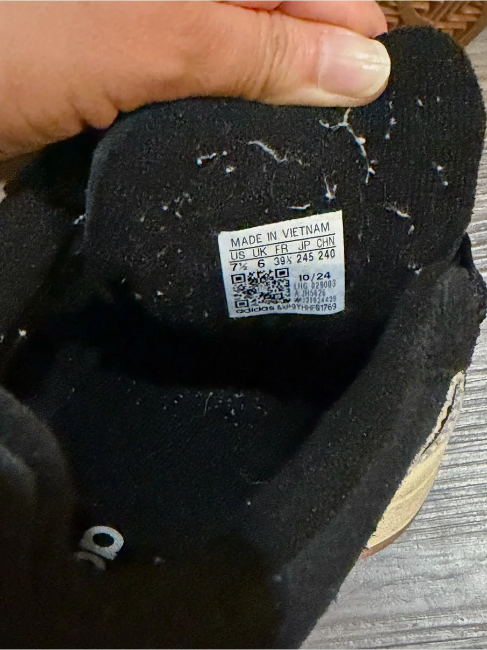 adidas women sneaker